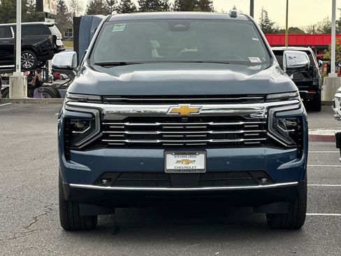 New 2026 Chevrolet Suburban Premier w/ Sun And Tow Package image 9