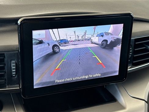 Used 2021 Ford Explorer XLT w/ Equipment Group 202A image 23