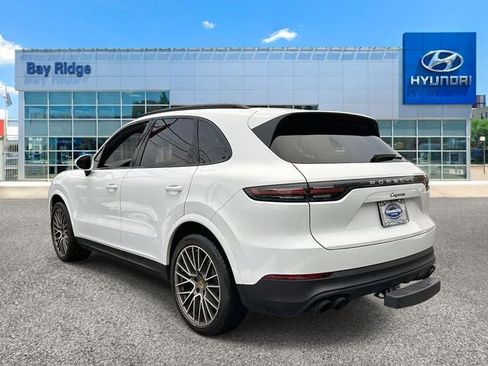 Used 2023 Porsche Cayenne Base image 7