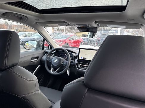 New 2026 Toyota Corolla Cross XLE image 8
