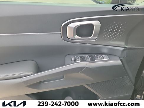 New 2026 Kia Sorento LX FWD image 21