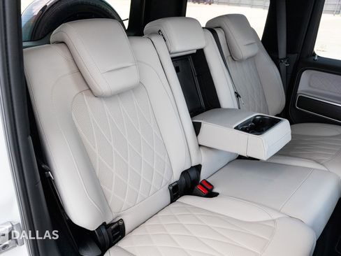 Used 2023 Mercedes-Benz G 63 AMG 4MATIC image 35