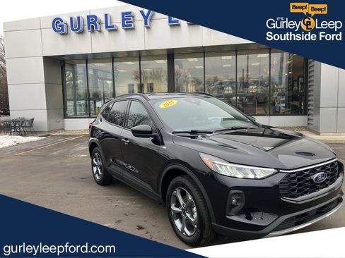 Used 2025 Ford Escape ST-Line Select image 1