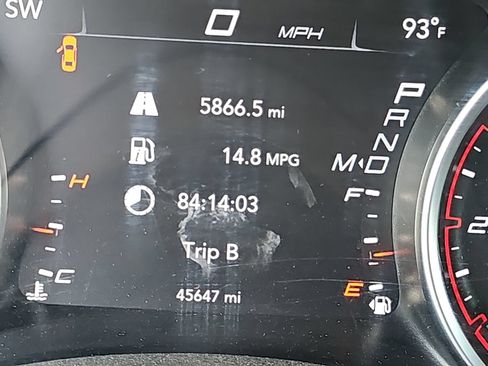 Used 2022 Dodge Charger SXT RWD image 8