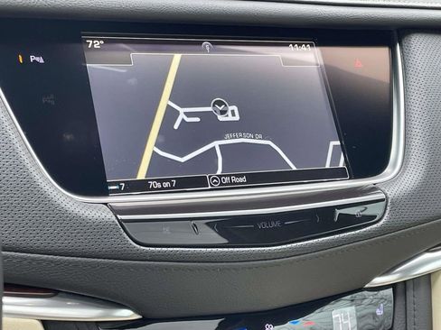 Used 2018 Cadillac XT5 Luxury w/ Driver Awareness Package image 27