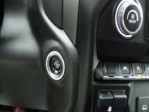 Used 2023 Chevrolet Silverado 1500 W/T w/ WT Value Package image 23