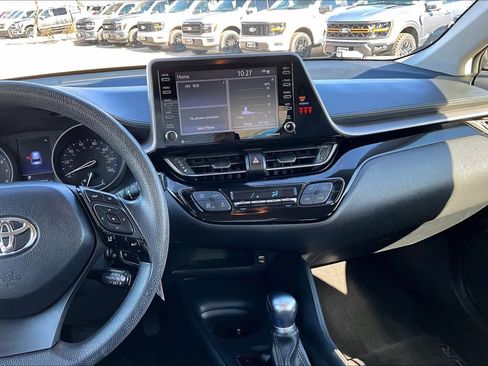 Used 2021 Toyota C-HR XLE image 7