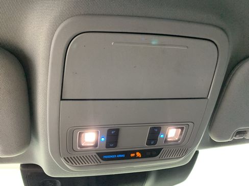 Used 2022 Ford Explorer XLT RWD image 28