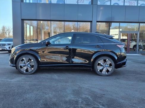 New 2025 Nissan Ariya Platinum image 4