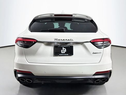 Used 2023 Maserati Levante Modena AWD/4WD image 6