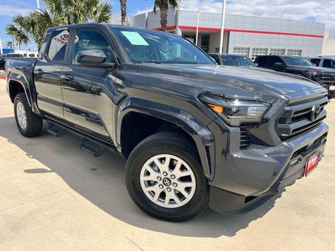 Certified 2025 Toyota Tacoma SR5 image 1