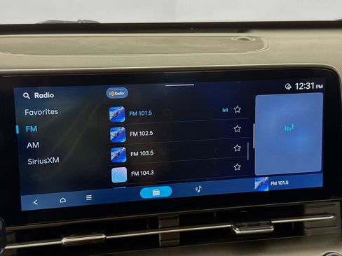 Used 2025 Hyundai Kona SEL image 16