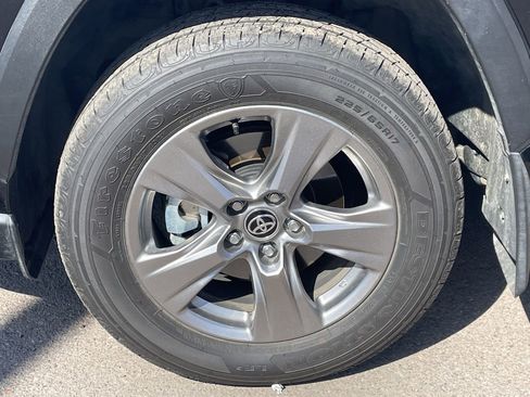 Used 2025 Toyota RAV4 LE image 5