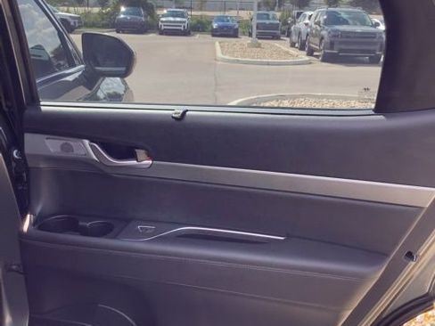 Used 2023 Hyundai Palisade SEL image 22