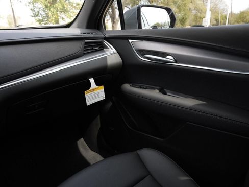 New 2026 Cadillac XT5 Luxury w/ LPO, Floor Liner Package image 68