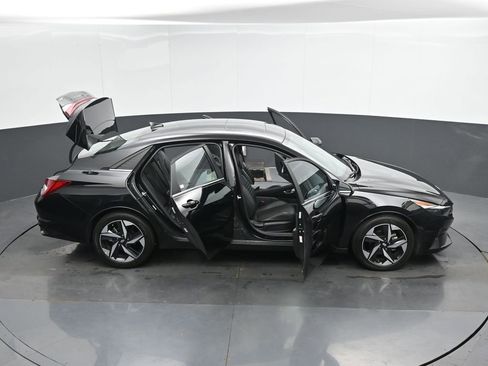 Used 2023 Hyundai Elantra Limited w/ Cargo Package image 55