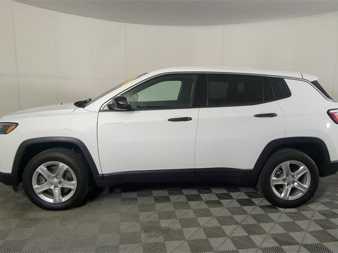 Certified 2023 Jeep Compass Sport image 8