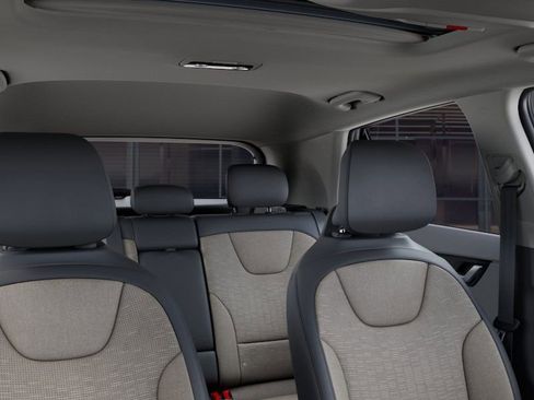 New 2025 Kia Niro SX Touring image 27