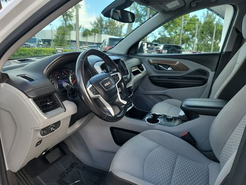 Used 2020 GMC Terrain SLE FWD image 9
