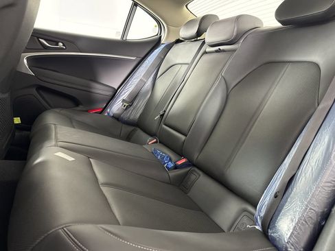 New 2026 Genesis G70 2.5T RWD image 13