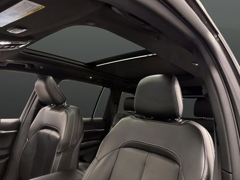 Used 2024 Jeep Grand Cherokee Limited w/ MOPAR Finishing Package image 7