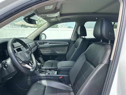 Used 2023 Volkswagen Atlas SE w/ Panoramic Sunroof Package FWD image 41