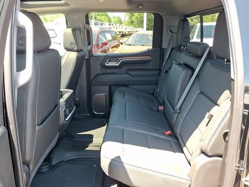 Used 2024 GMC Sierra 1500 Denali w/ Denali Reserve Package AWD/4WD image 8