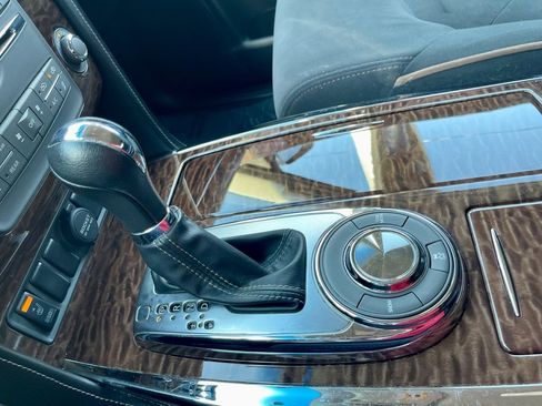 Used 2017 Nissan Armada SV w/ Interior Lighting Package image 17