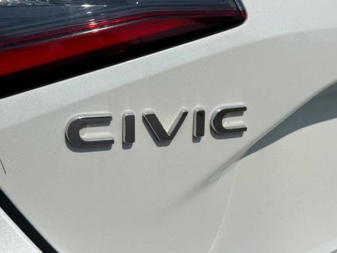 Used 2023 Honda Civic Sport image 17