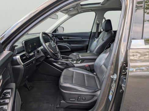 Certified 2023 Kia Telluride S w/ S Sunroof Package image 31
