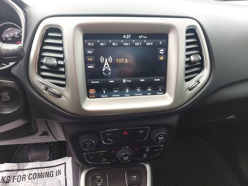 Used 2019 Jeep Compass Latitude w/ Popular Equipment Group image 21