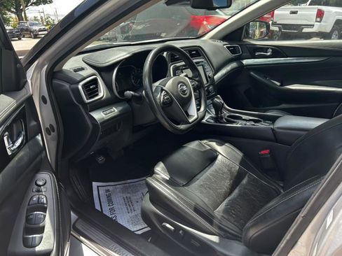 Used 2020 Nissan Maxima 3.5 SV w/ Floor Mat Group FWD image 10