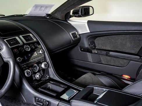 Used 2009 Aston Martin DBS Coupe image 25