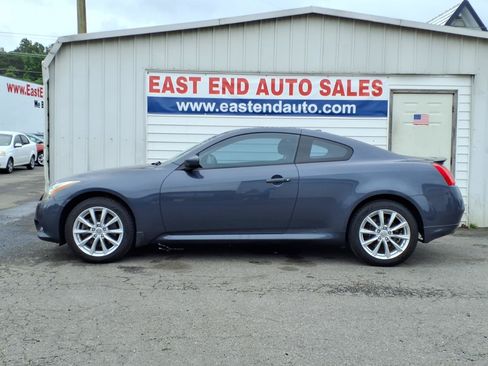 Used 2011 INFINITI G37 x Coupe w/ Premium Pkg AWD/4WD image 2