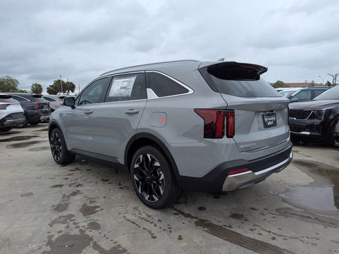 New 2026 Kia Sorento EX FWD image 6