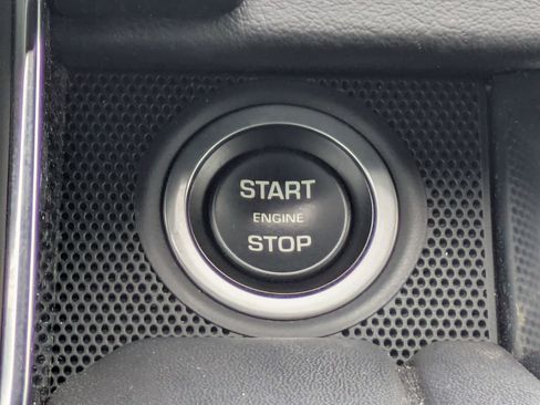 Used 2020 Land Rover Range Rover Sport HST image 17