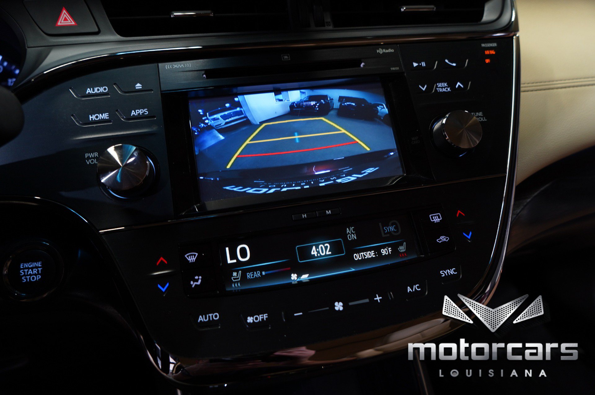 Used 2016 Toyota Avalon Limited w/ Toyota Safety Sense Package FWD image 39