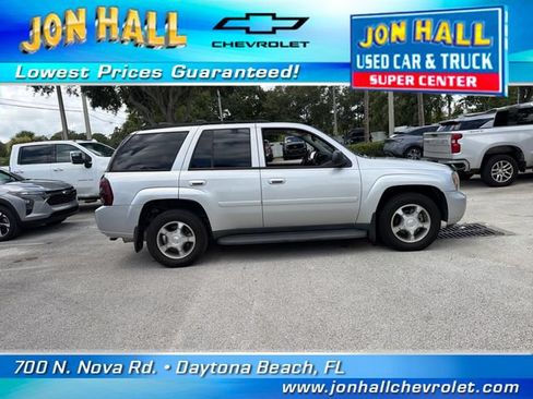 Used 2009 Chevrolet TrailBlazer LT AWD/4WD image 13
