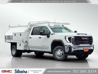 New 2025 GMC Sierra 3500 Pro w/ Convenience Package