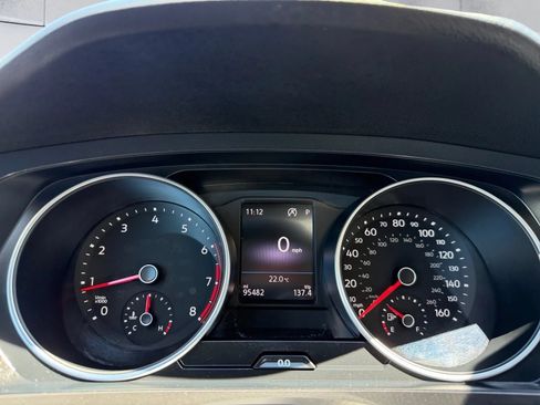 Used 2019 Volkswagen Tiguan SE AWD/4WD image 18