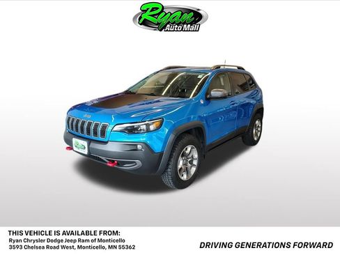 Used 2019 Jeep Cherokee Trailhawk w/ Cold Weather Group AWD/4WD image 1