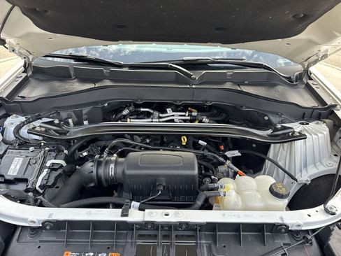 Used 2023 Ford Explorer Limited w/ Limited Technology Package image 15