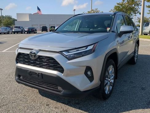 Certified 2022 Toyota RAV4 XLE Premium AWD/4WD image 8