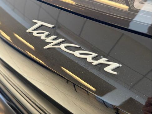 Used 2023 Porsche Taycan image 35