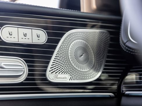 Used 2025 Mercedes-Benz GLS 63 AMG 4MATIC image 19