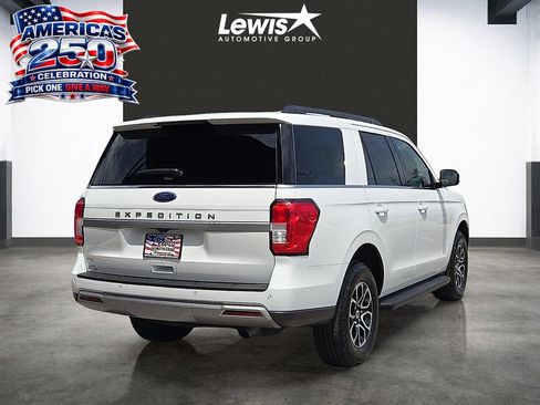 Used 2024 Ford Expedition XLT AWD/4WD image 4