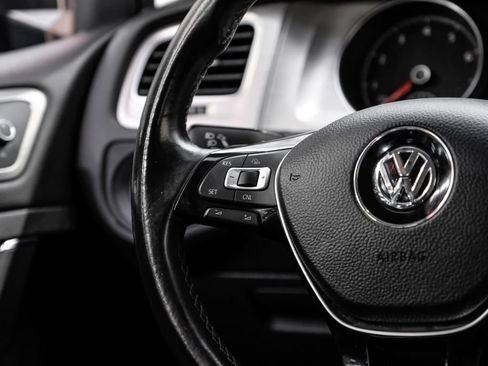 Used 2015 Volkswagen Golf S FWD image 17