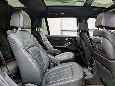 Used 2023 BMW X7 xDrive40i w/ Executive Package image 28