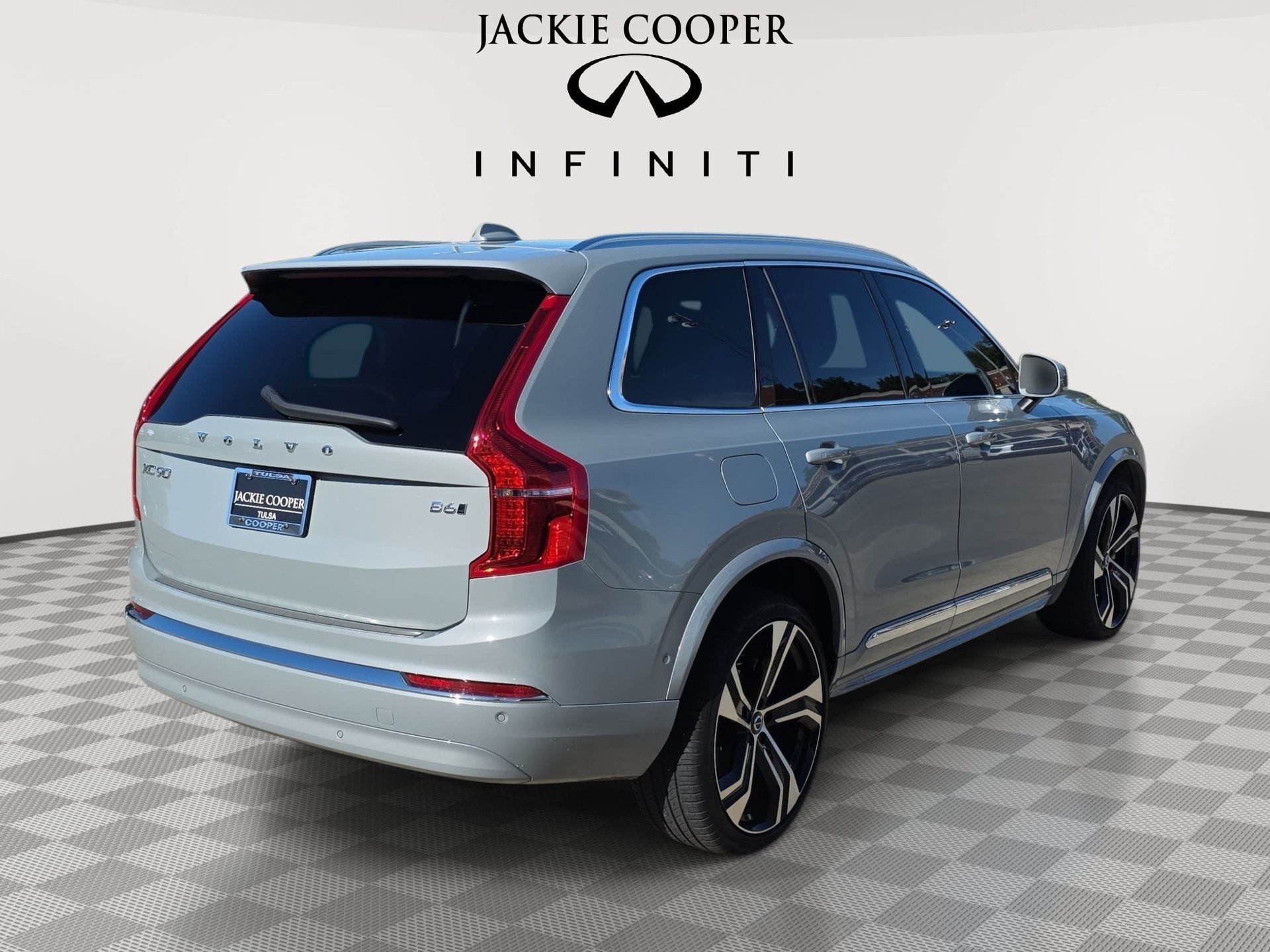 Used 2024 Volvo XC90 B6 Ultimate w/ Protection Package Premier AWD/4WD image 5