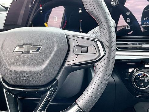 New 2026 Chevrolet Trax RS w/ Sunroof Package FWD image 20